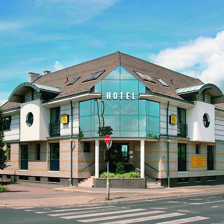 Hotel Kalvaria Győr Exterior foto